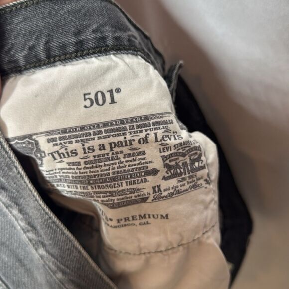 Levi’s 501 Charcoal Grey Denim Raw Hem High Rise Button Fly Shorts. Size 31. - Picture 10 of 11